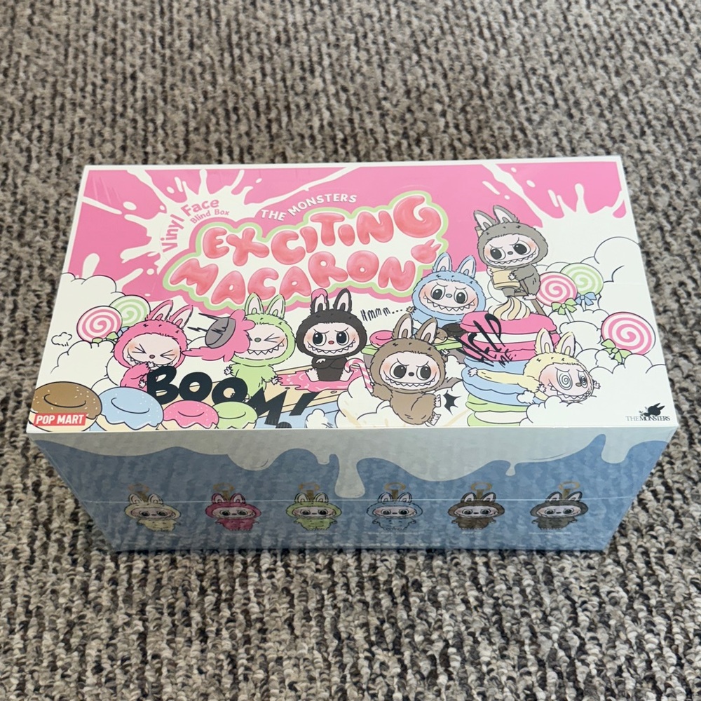 Full case of Pop Mart Exciting Macaron labubu, 6 non-repeating blind boxes